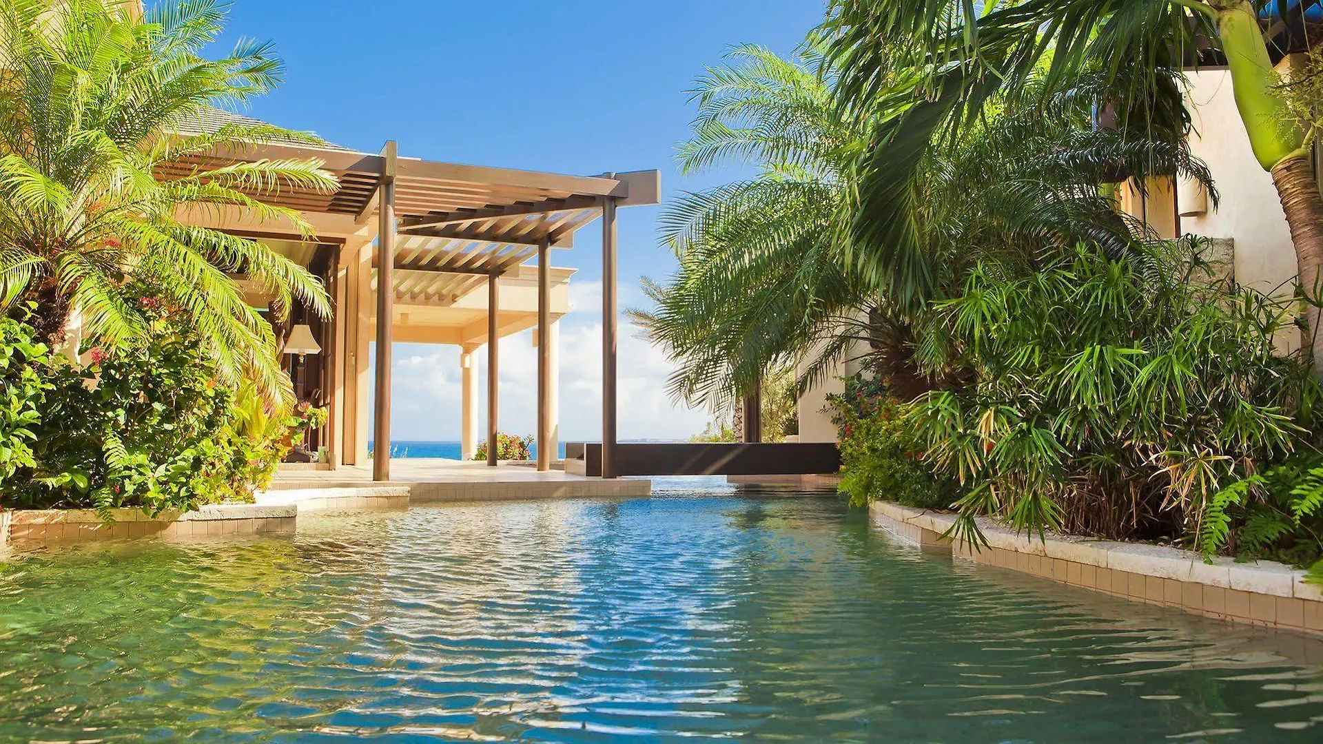 Anguilla'S Bird Of Paradise The Valley Hotel